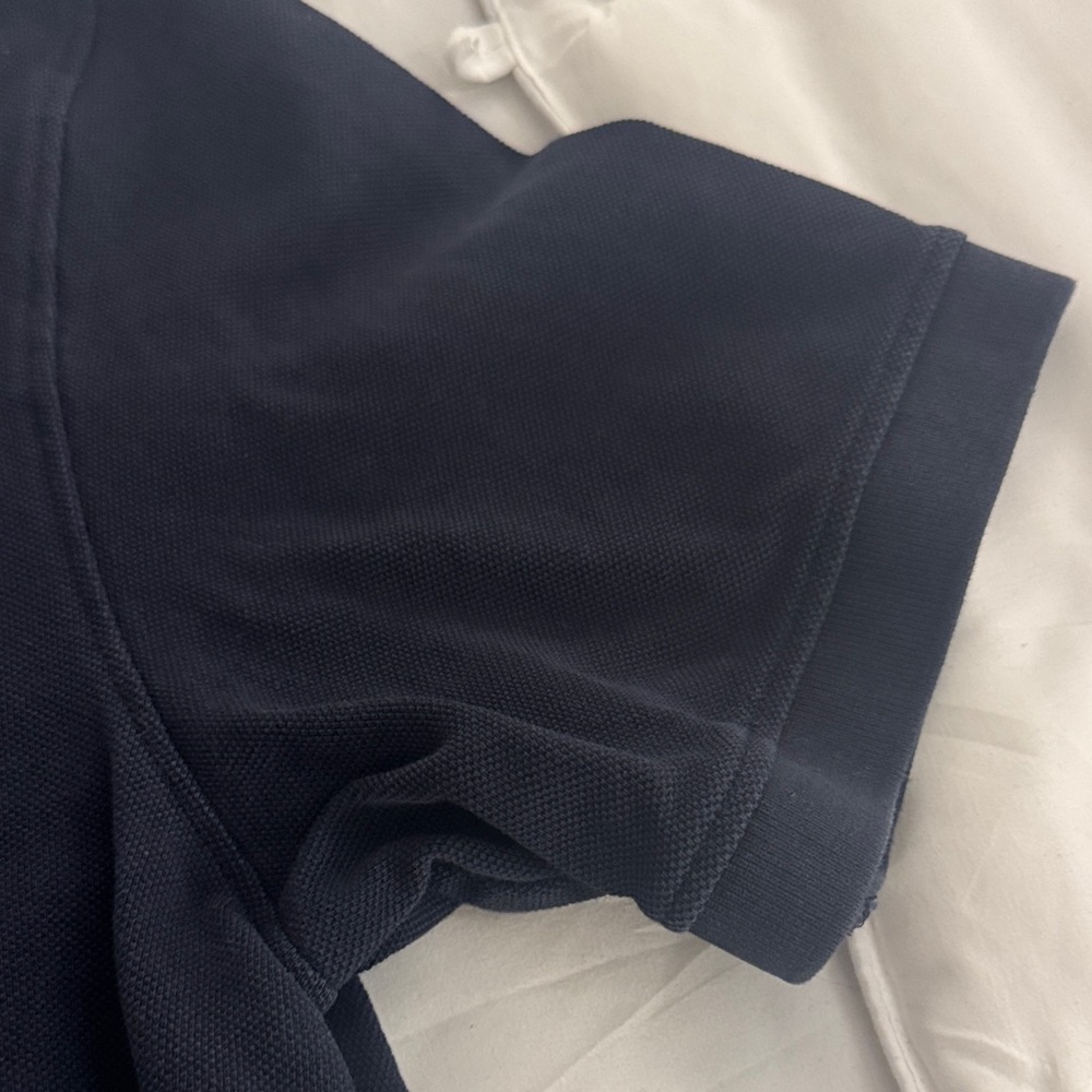 Carolina Herrera Men's Dark Blue Polo with Red Accents - Picture 2 of 10